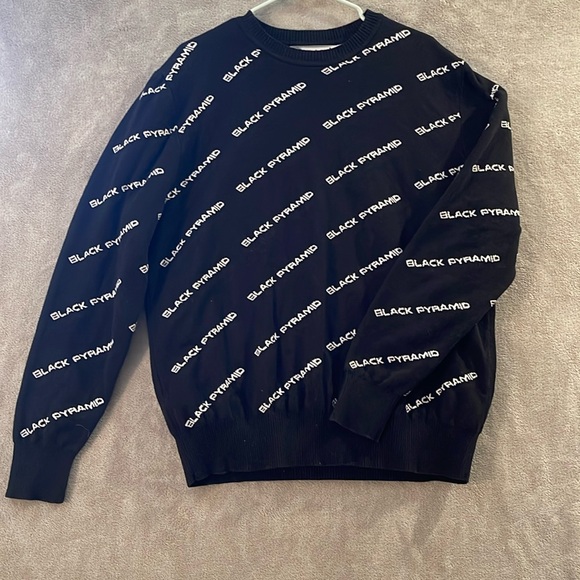 Black‎ Pyramid Crewneck Heavy Sweater Men’s Sz XL Black with White Allover print - Picture 1 of 12